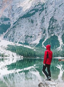 Read more about the article Snow Safety: How to Prepare for a Fun-Filled Winter Day